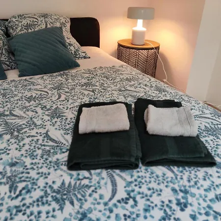 Les Rives Bleues - Atypique Et Climatise - 2 Salles D'eau - Wifi Apartmán *